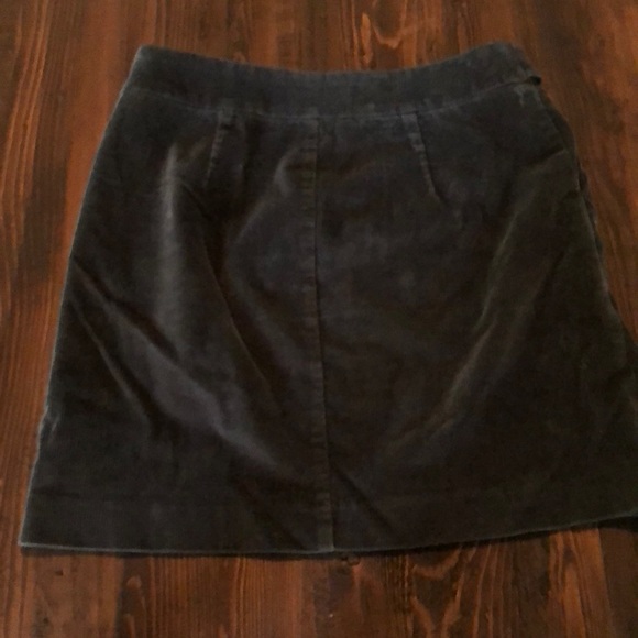 Banana Republic grey corduroy skirt size small - Picture 3 of 3